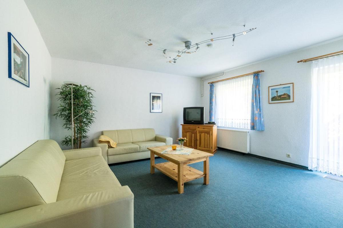 Ferienwohnung 5, Waldesruh オストゼーバート・ディアーハーゲン エクステリア 写真
